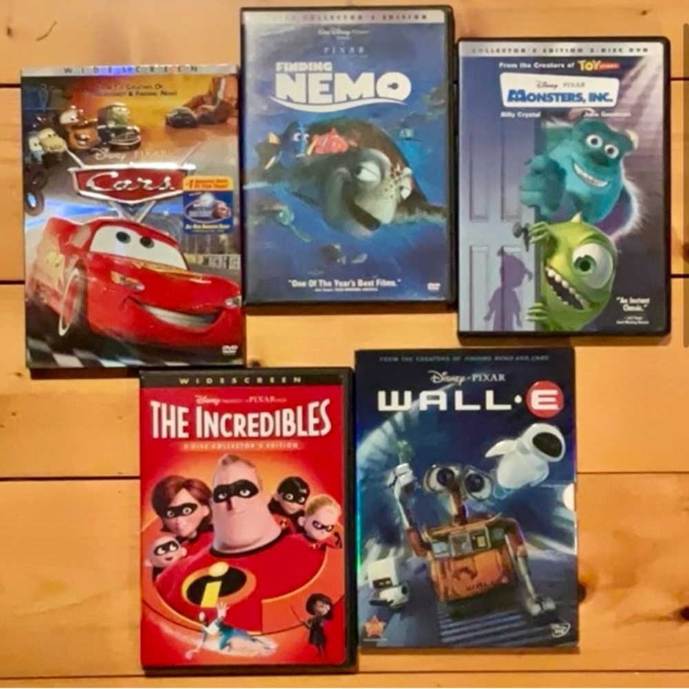 DISNEYs Pixar DVD Lot of 5 classic movies- Cars, Monsters Inc, The incredibles +